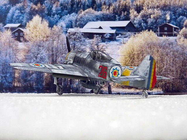 1:72 Focke Wulf Fw 190 A-6/R1 trop.; “26 Red” of the 1st Fighter Squadron, Royal Moldovan Air Force (Королівська авіація Молдови); Krywyj Rih (Кривий Ріг), Oblast Dnipropetrowsk region, Ukraine, February 1943 (Whif/Academy kit)