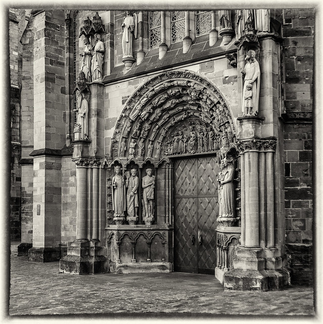 Doorway Church of Our Lady (Liebfrauenkirche), Trier