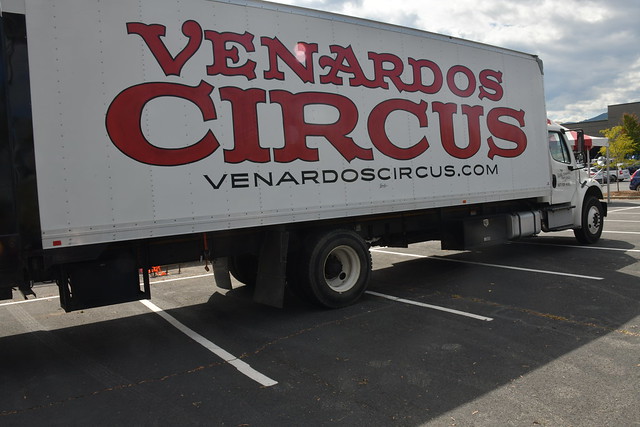 Venardos Circus Asheville NC Outlet Mall 20191012_0188
