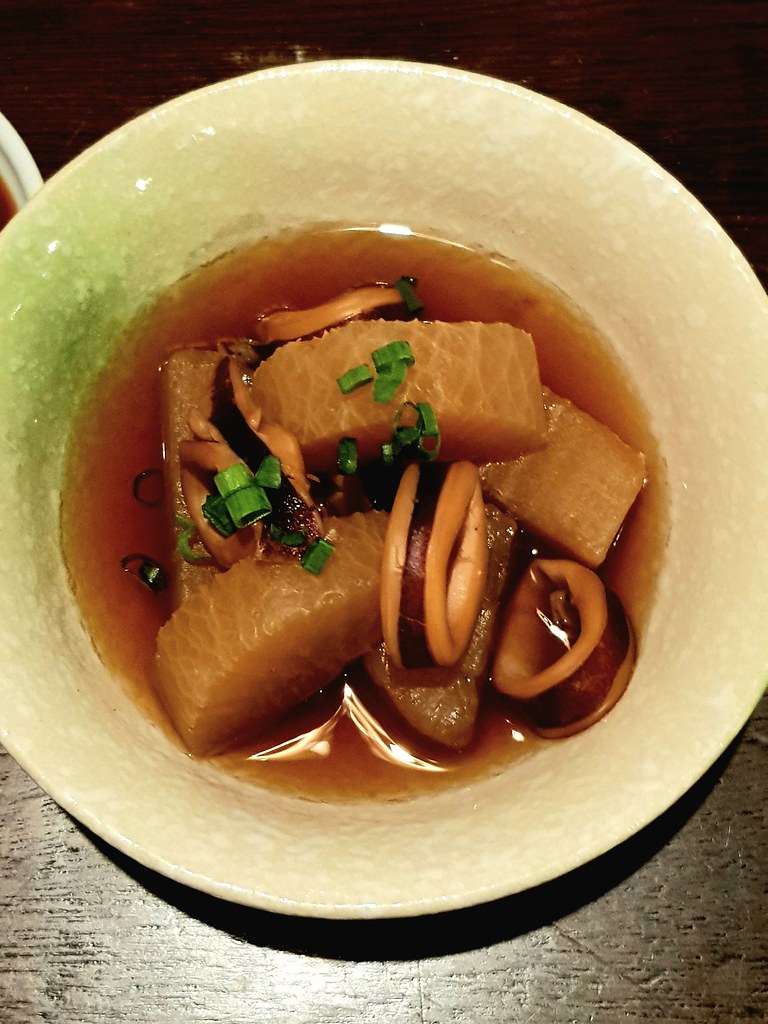 おまかせ Omakase (3 大根鱿鱼墨の煮物 Tender Simmered Daikon Radish with Squid... with Dashi soup) @ 瓢箪 Hyotan Japanese Restaurant SS15
