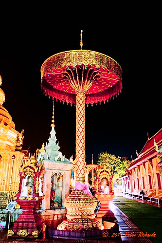 พุทธกาลนิชน buddhist ลำพูน lamphun ประเทศไทย thailand เมืองไทย วัดพระธาตุหริภุญชัย watphrathathariphunchai