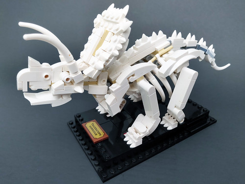 LEGO Ideas Dinosaur Fossils (21320)
