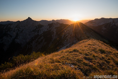 d800 d800e nikond800e nikon alm alpen alpenbildde alpin alpine alps austria autumn autumnal berg berge eng fall fullframe fx herbst herbstlich karwendel landscape landschaft meadow morgen morgens morning mountain mountains natur nature risstal sonne sonnenaufgang sun sunrise tirol tyrol vollformat wiese österreich 全画幅数码单反相机 大自然 太阳 奧地利 尼康 山 山区 日出 景观 秋 草甸 蒂罗尔州 阿尔卑斯山 雾