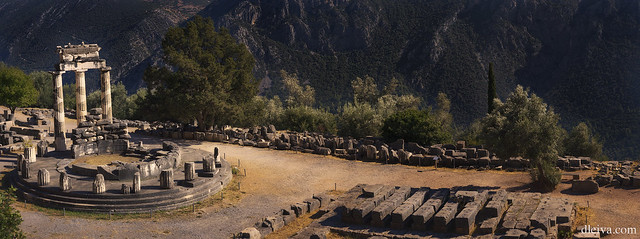 Santuario de atenea Pronaia, Delphi, Grecia