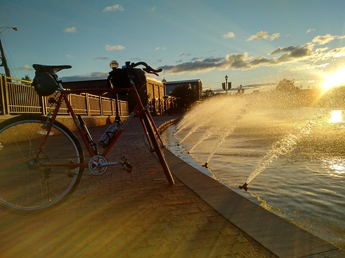 20191018_02 by Hjalti1, Sunrise ride around town.