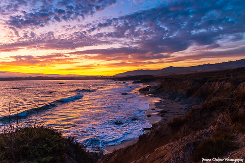 sky clouds moody landscape seascape dawn waves cliffs rocks sansimeon california highway1 rockycoast ocean sunset vivid color romantic