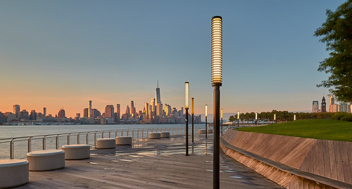 urban urbanlandscape urbanphotography city cityview cityscape pier boardwalk park streetlight skyline highrise grass tree earlylmorning sky aftersunrise warmlight goldenhour water longexposure neutraldensityfilter nd gnd breakthroughphotography x4nd10 tiffen gradnd unitedstates unitedstatesofamerica us usa newyork newyorkcity ny nyc i❤️ny newjersey hoboken pierc manhattan lowermanhattan oneworldtradecenter