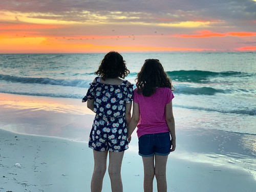 beanpoint norah bella sisters annamariaisland ami water ocean gulfofmexico beach sunset