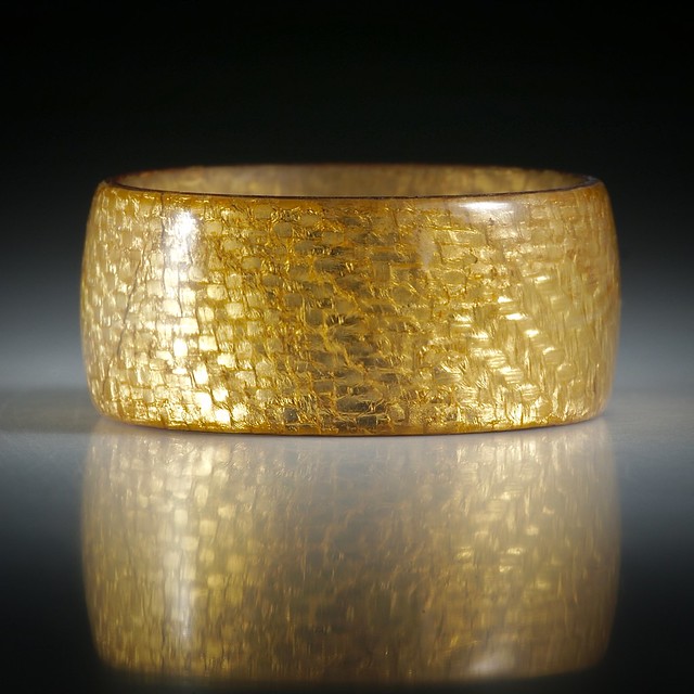 Fingerring Glasfaser mit eingearbeitetem Blattgold, Breite 11.3mm, Innendurchmesser 20mm