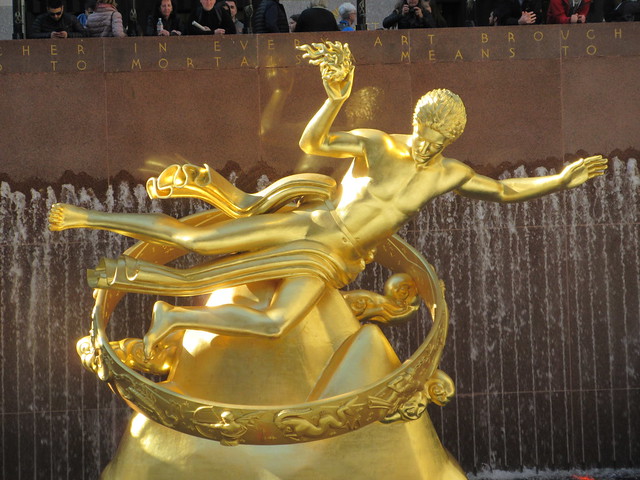 2019 Gold Covered Prometheus Statue Rockefeller Center 6132