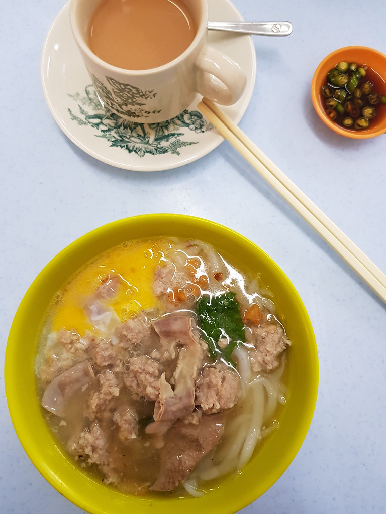 猪肉粉 Pork Noodle rm$9.50 @ 槟城(啊OR)猪肉粉 AH OR Chu Yuk Fun In Bandar Sunway