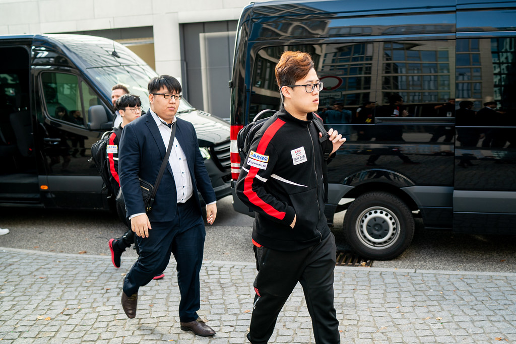 Worlds 2019 Group Stage Day 8