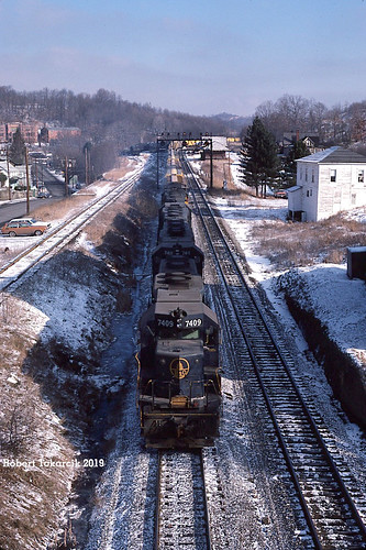 robert tokarcik trains railroads railways locomotives baltimore ohio bo west virginia wv tunnelton emd sd35