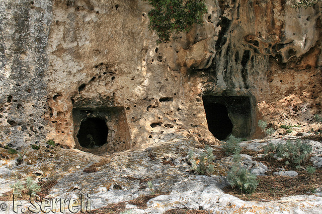 Tombe rupestri Is Tanas de Mrexani – Isili