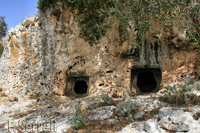 Tombe rupestri Is Tanas de Mrexani – Isili