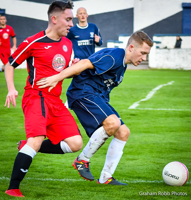 Vale of Leven V Newmains United  19th October 2019-85
