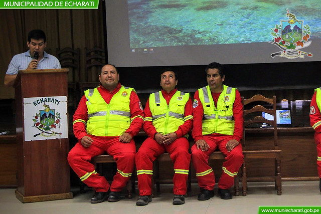 Curso de instrucción de rescate vehicular para integrantes de la compañía de bomberos
