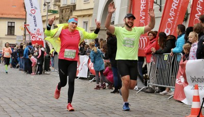 Šunka, šampáňo i dorty – Třeboňský půl/maraton překonával rekordy