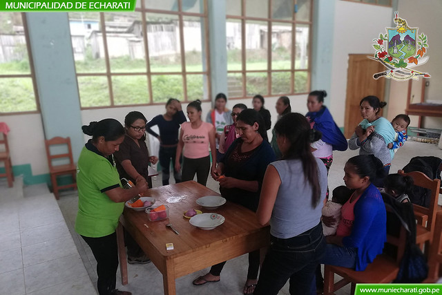 Madres de familia de Echarati reciben sesiones demostrativas para preparar alimentos nutritivos