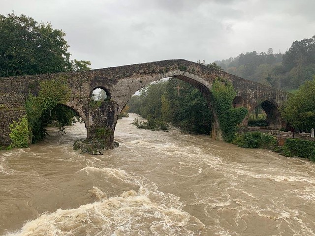 Riada del Río Sella. Puente Romano de Cangas de Onis.