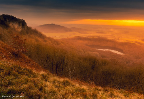 davidsnowdonphotography canoneos80d landscape northyorkshire suttonbank whitestonecliffe gormirelake sunset valeofyork