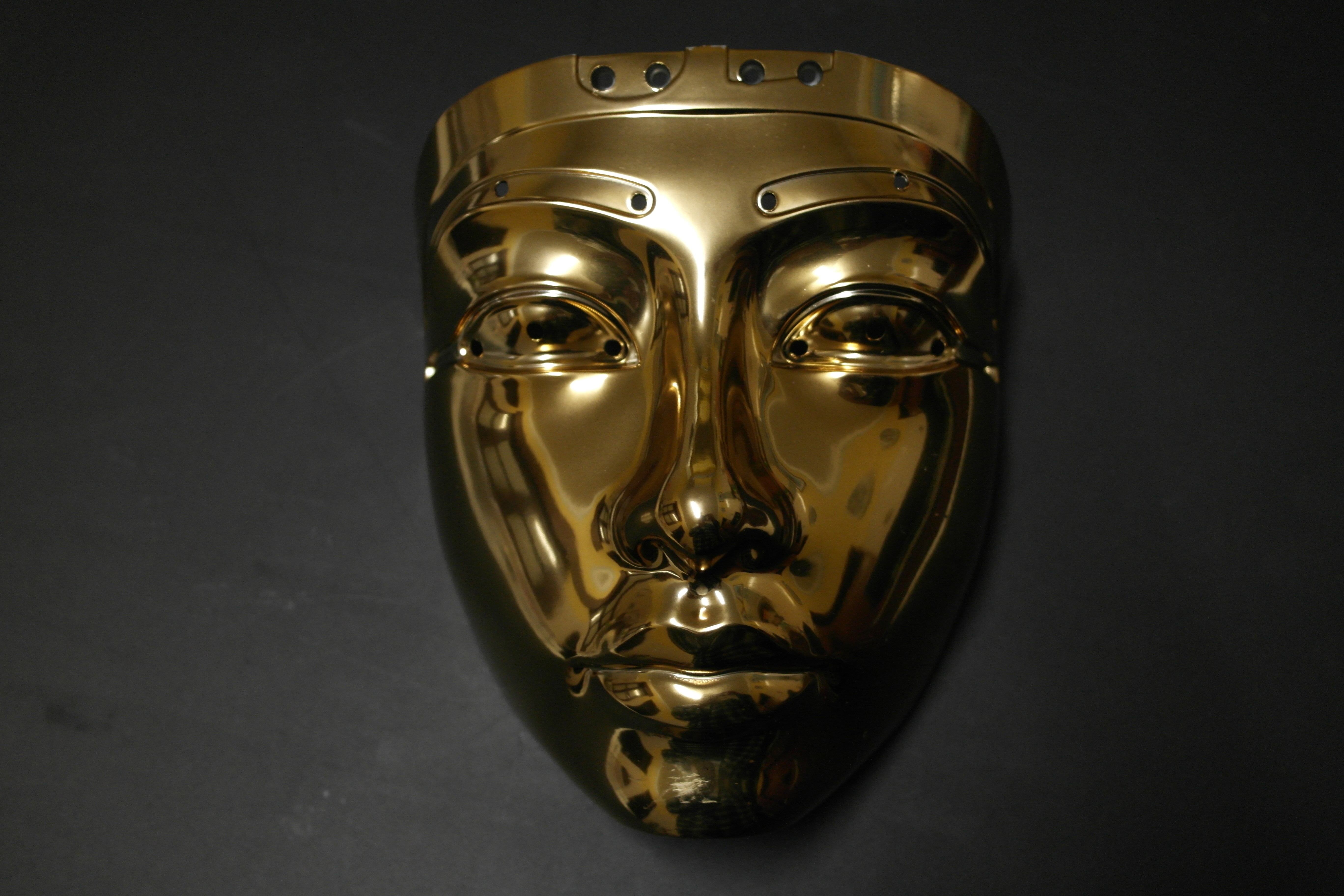 Biodance маска для лица. Голден Маск Золотая маска. Эрсан Золотая маска. Золотая маска царя Тереса. Трифация маска.