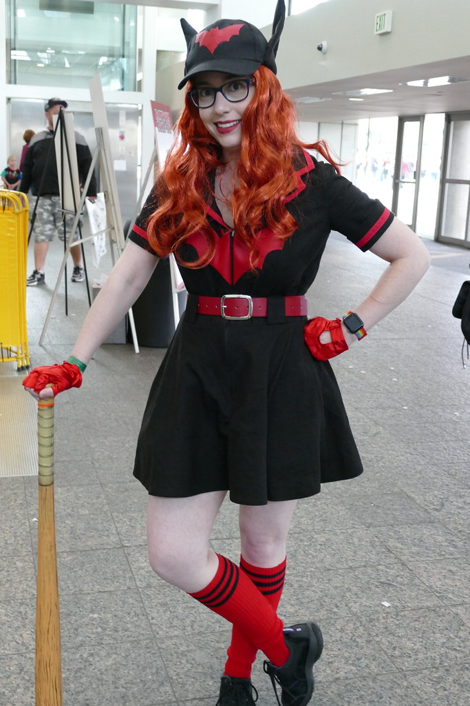 DC Bombshells Batwoman | Taken at Baltimore Comic Con Octobe… | Flickr