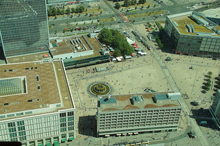 5-033 Fernsehturm uitzicht op Alexanderplatz