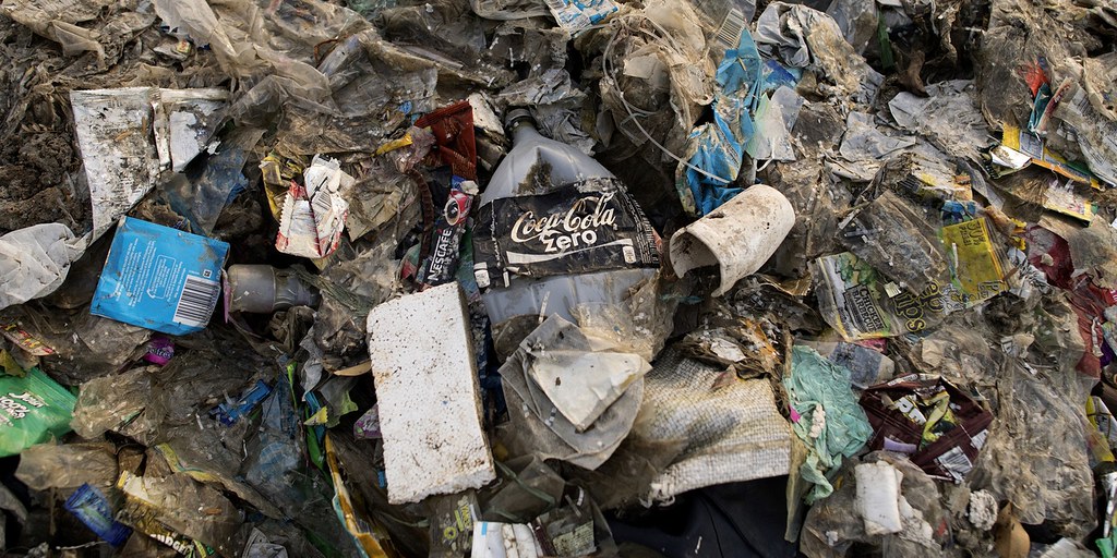 菲律賓自由島海灘的塑膠廢棄物。（圖片來源：Noel Celis/AFP）