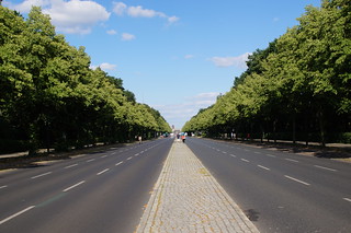 4-055 Wandeling op Straße des 17. Juni richting Brandenburger Tor
