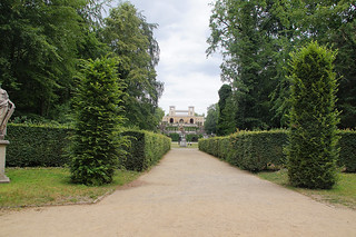8-038 Park Sanssouci uitzicht op Orangeriepaleis