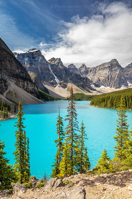 Canadian Rocky Mountains Iconic Landscape Moraine Lake