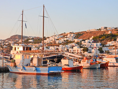 mykonos port sunset boats greece