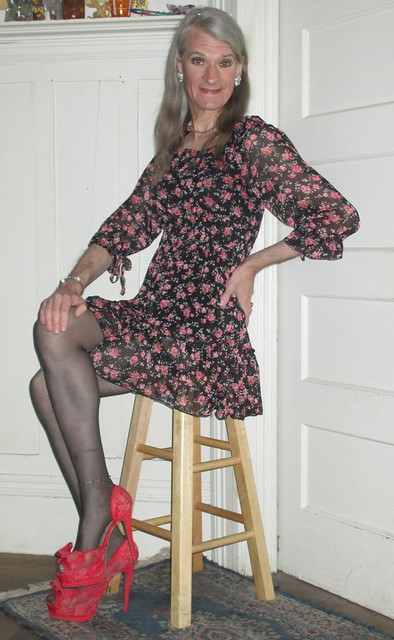Red flowers and lace shoes