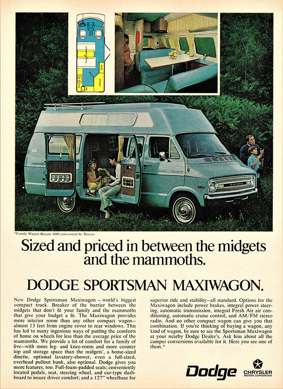 1971 Dodge Sportsman Maxiwagon