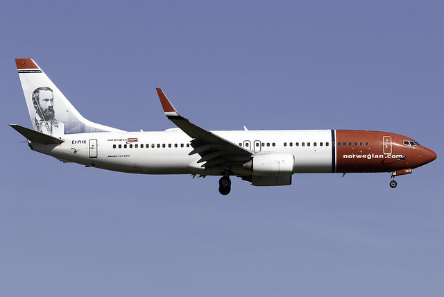 Norwegian 737-800 EI-FHX at Gatwick Airport LGW/EGKK