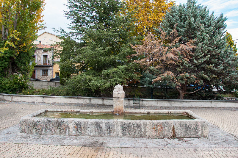 Paseo azul, una ruta por el casco urbano de Rascafría Paseo azul, una ruta por el casco urbano de Rascafría