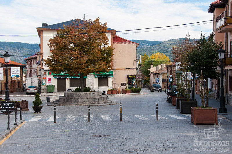 Paseo azul, una ruta por el casco urbano de Rascafría Paseo azul, una ruta por el casco urbano de Rascafría