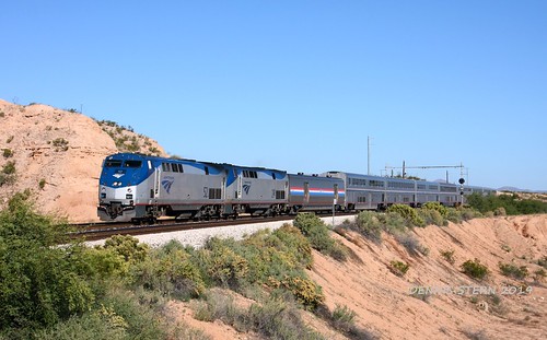 railroad train signals passengertrain passengercars sunsetlimited unionpacific p42dc amtrak arizona