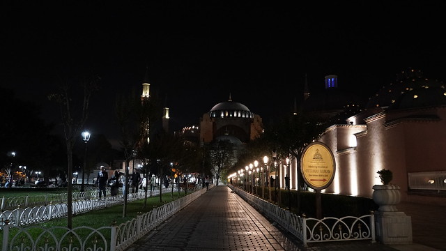 Night view of Hagia Sophia from Sultanahmet Square -2. İstanbul, Turkey 🇹🇷