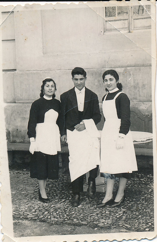 Personal del Hostal del Cardenal en los años 50. Colección de Tomás García del Cerro