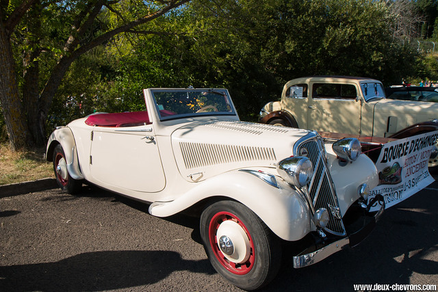 Charade Classic 08/2017 - Citroën Traction cabriolet