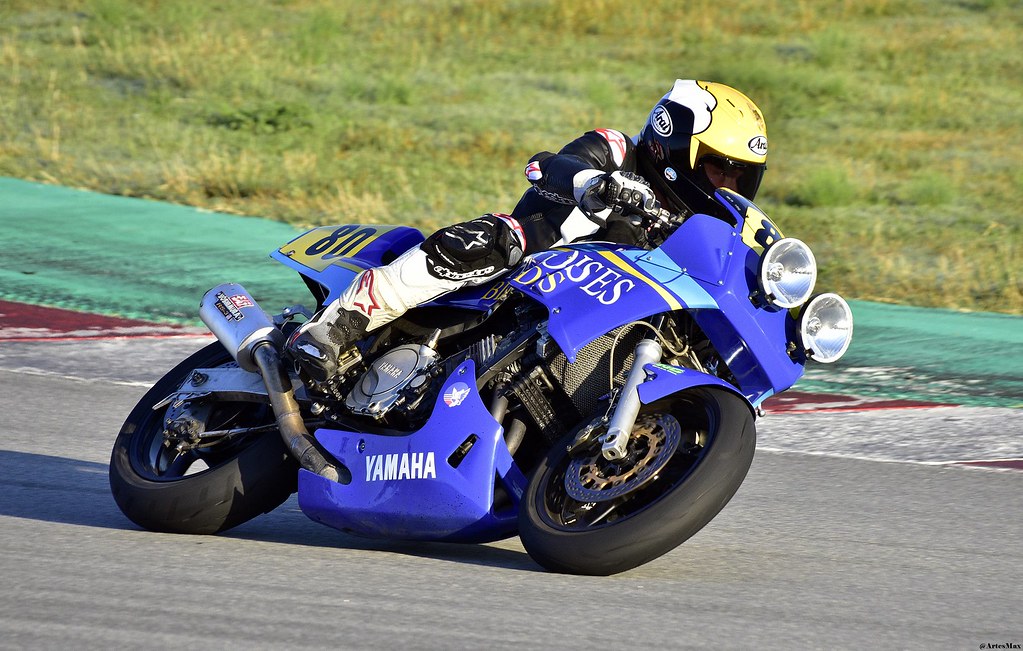 Yamaha FZ 750 / Jan GARCIA / ESP / Furugus Classic Racing 3