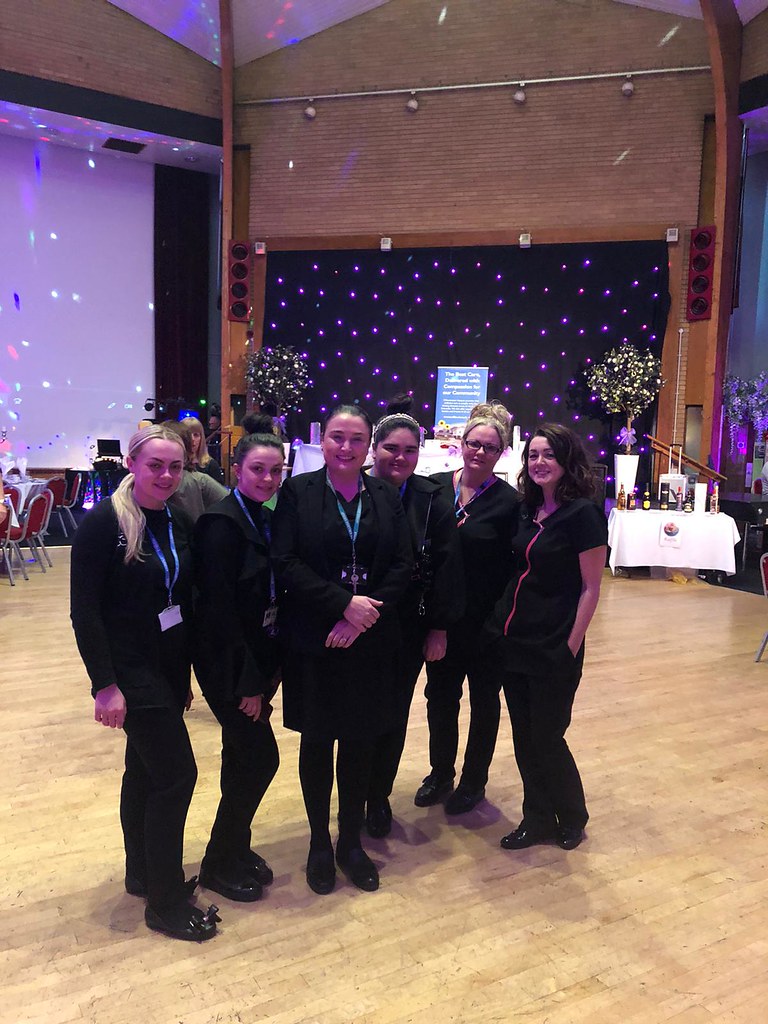 Students Help Charity Dancers Sparkle