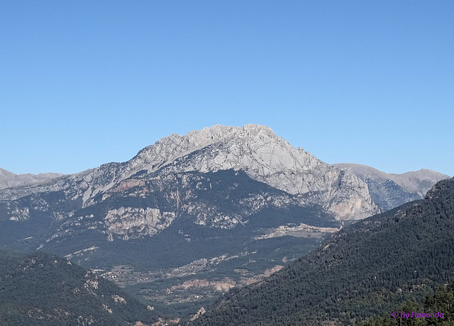 La Vall de Lord'19 -18- Ruta Montcalb-El Ferrús-Peguera -03- Collada de la Creu del Pedró -03- Panorámica del Pedraforca -01- (05-10-2019)