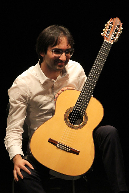 LUIS ALEJANDRO GARCÍA, GUITARRA - CICLO JUVENTUDES MUSICALES - TEATRO EL ALBÉITAR DE LA UNIVERSIDAD DE LEÓN 29.10.19