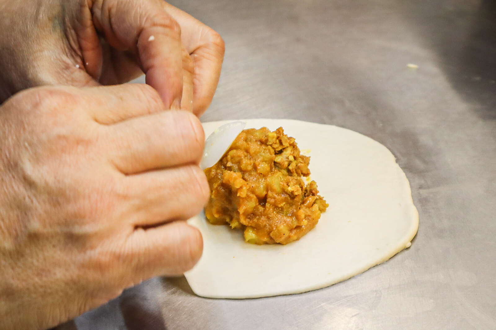 folding curry puff