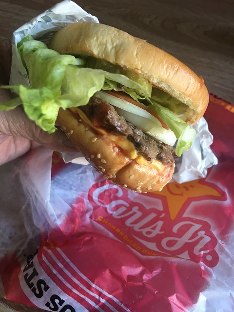 Cheese burger, Famous Star Carl’s Jr.