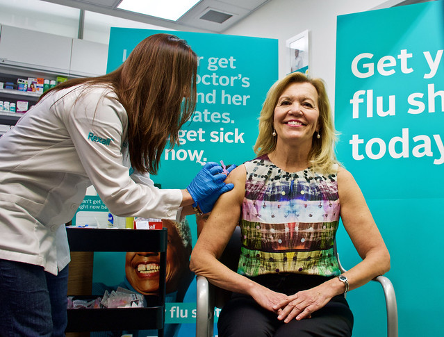 Ontario Encouraging Families to Get Free Flu Shot | L'Ontario encourage les familles à se faire vacciner contre la grippe | 2019-10-30