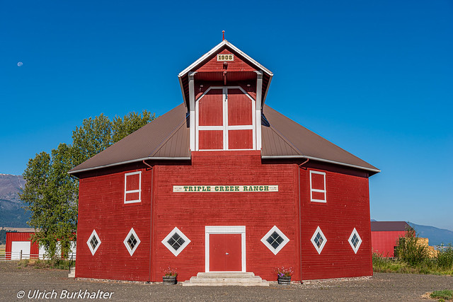 The famous Octagon Barn
